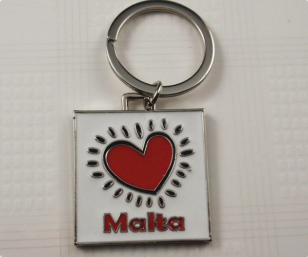 Metal key chain with Malta logo