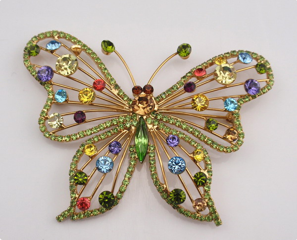 Metal butterfly pin