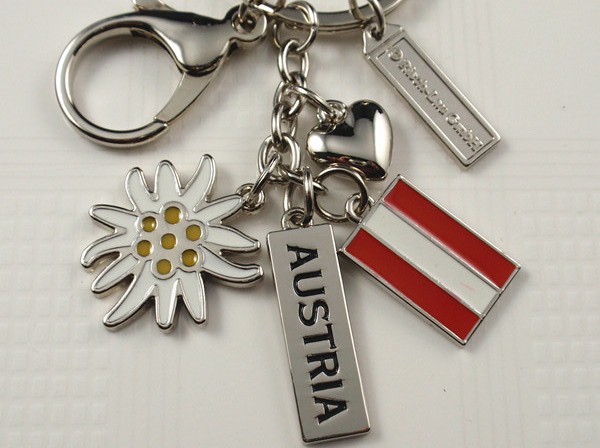 Key chain with Austria logo