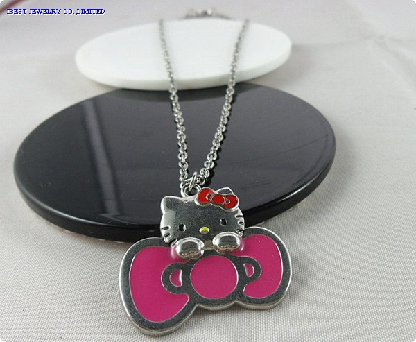Hello kitty color enamel  metal necklace